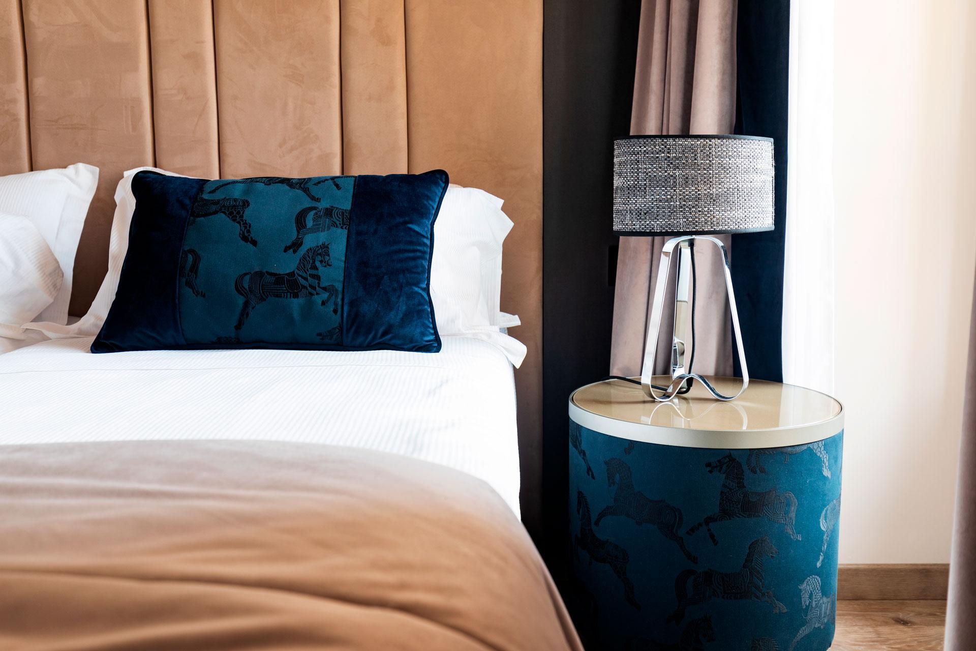 Amadomus Luxury Suites Neapel Exteriör bild