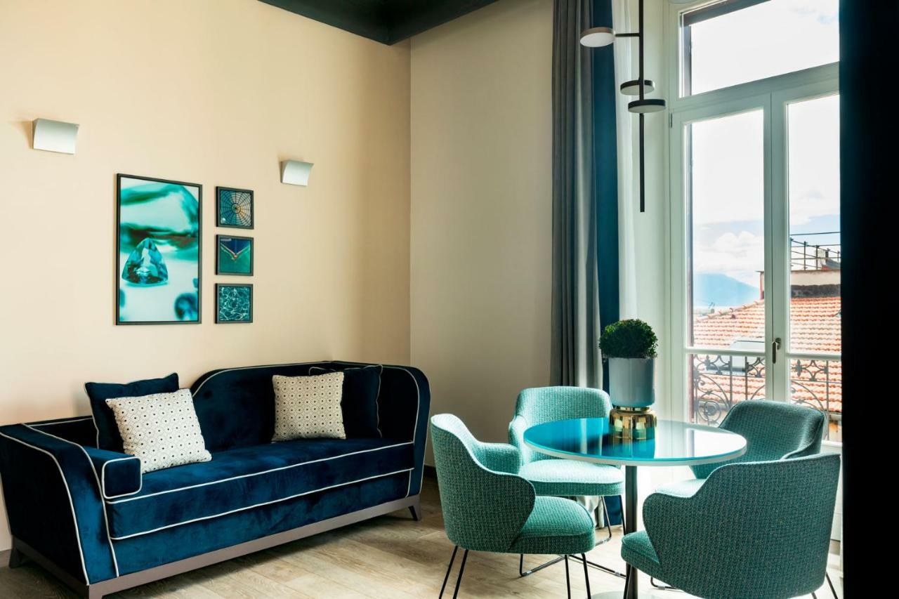 Amadomus Luxury Suites Neapel Exteriör bild